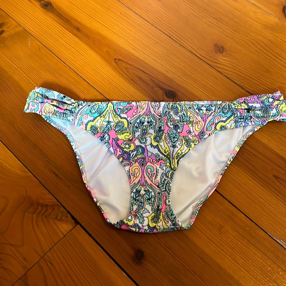 EUC - Victoria Secret Paisley Swim Bottoms
